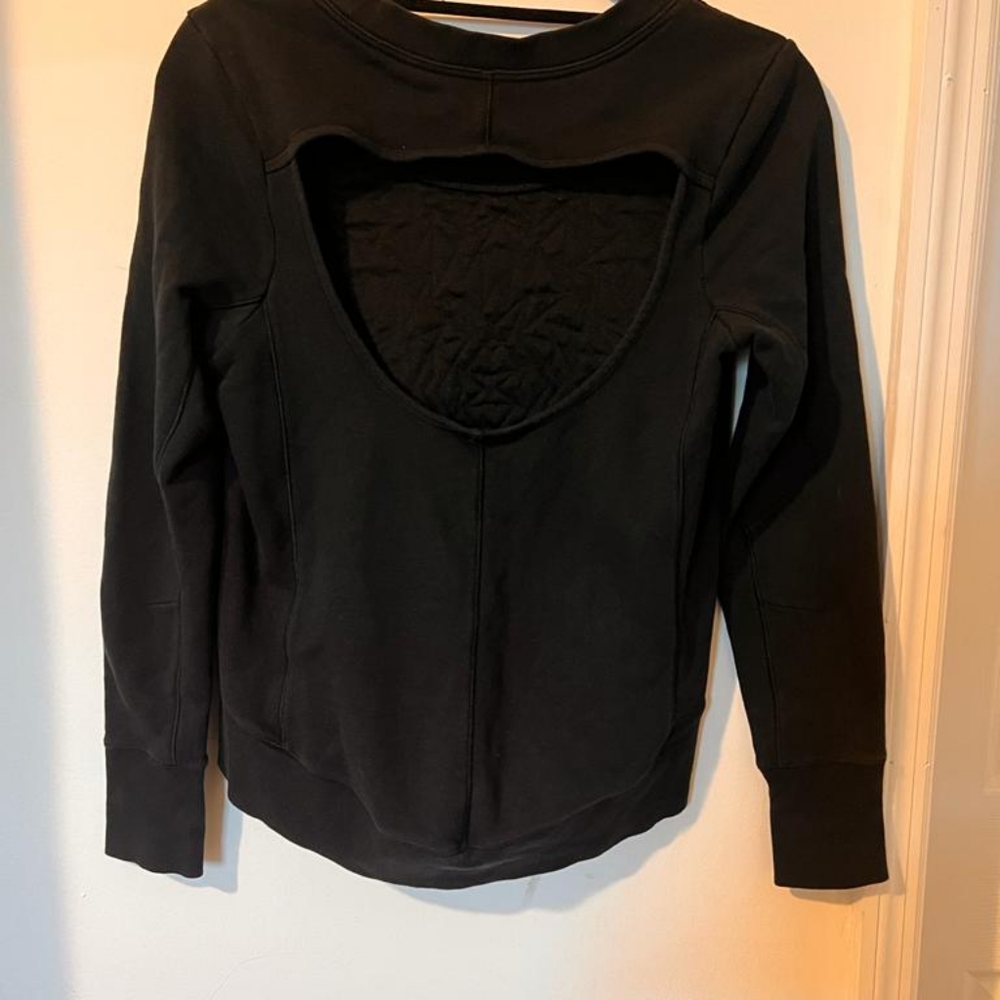 Bundle 2 Victoria’s Secret Sport Sweatshirt - Picture 5 of 6